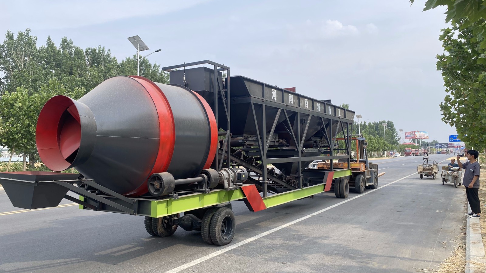 YG90型移动式滚筒搅拌站